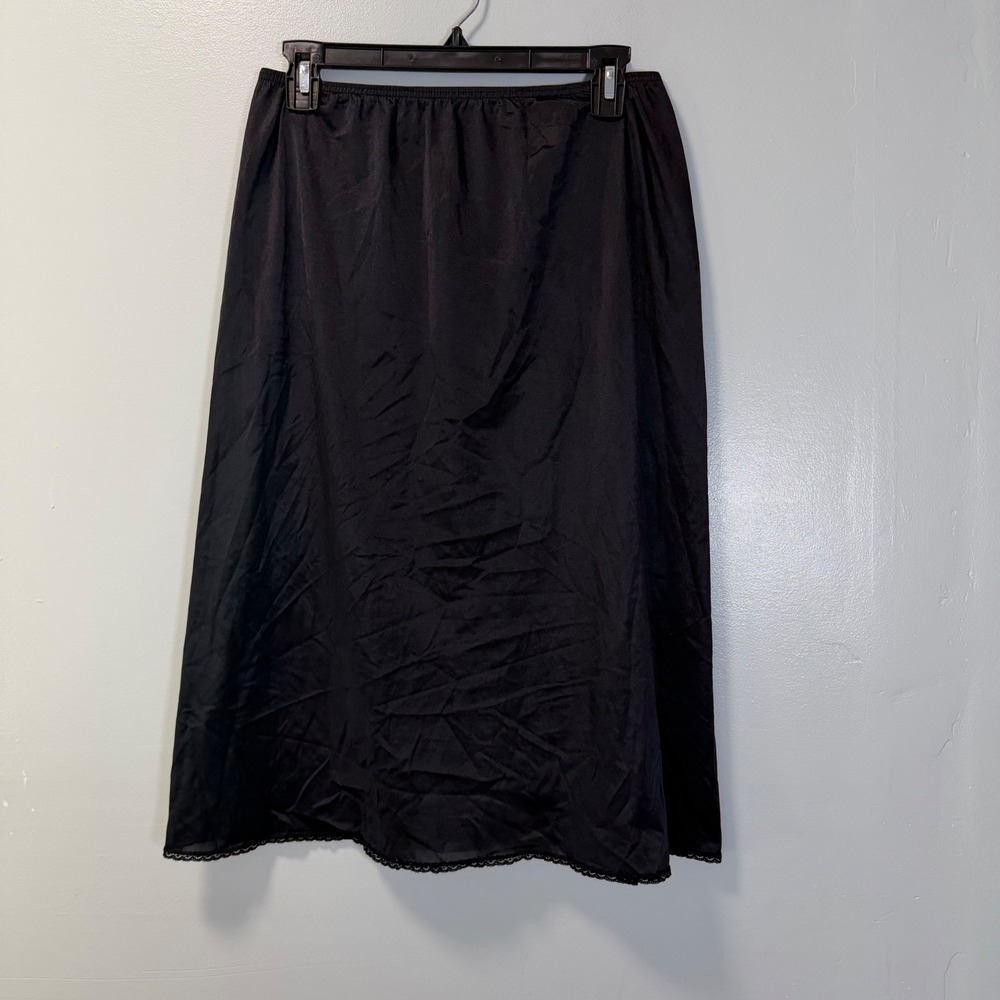 Vassarette Black Half Slip Skirt Lace Trim 11-122 Medium 28